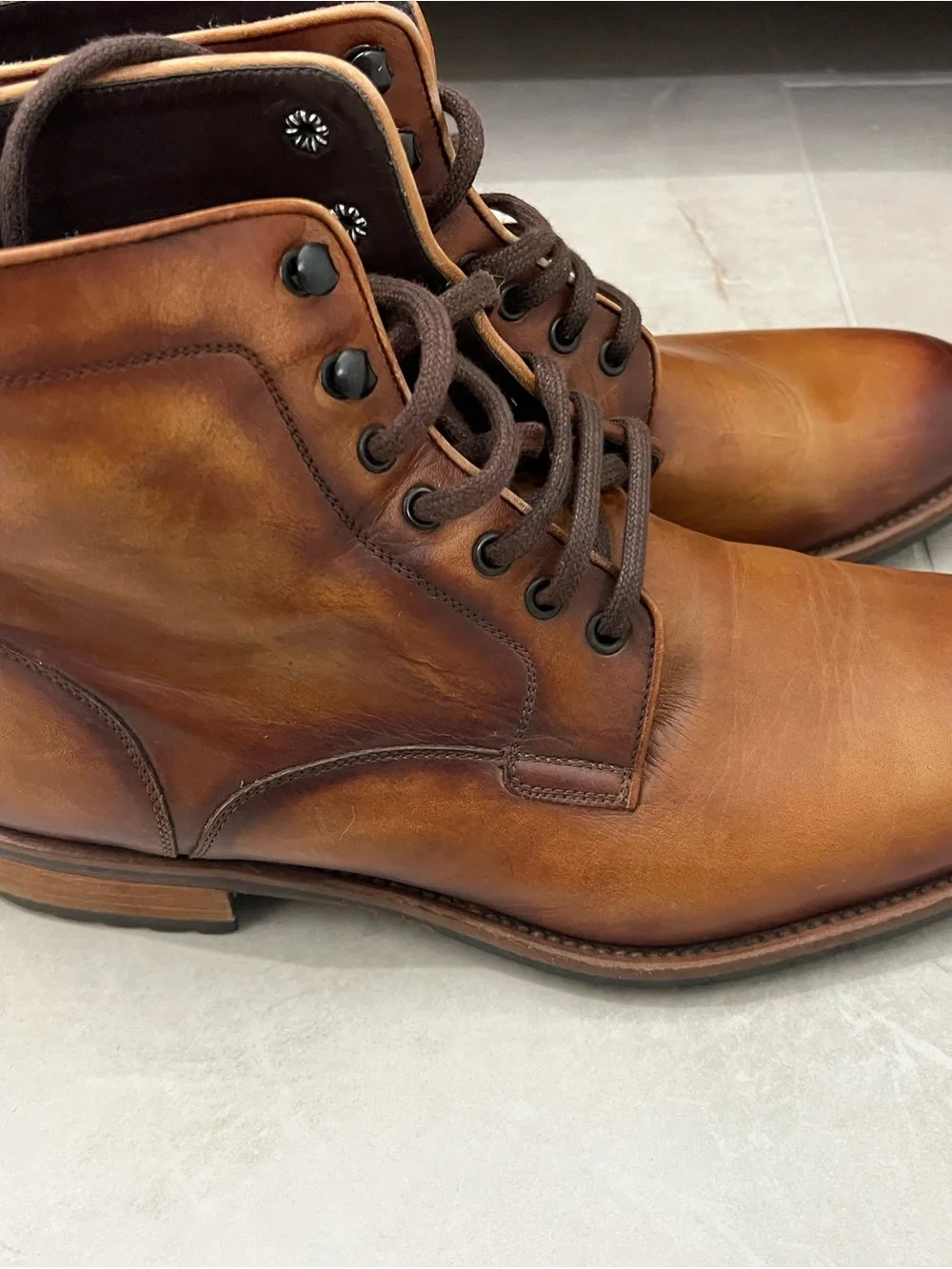 Magnanni Two-Tone Tan/Brown Leather Lace-Up Boots